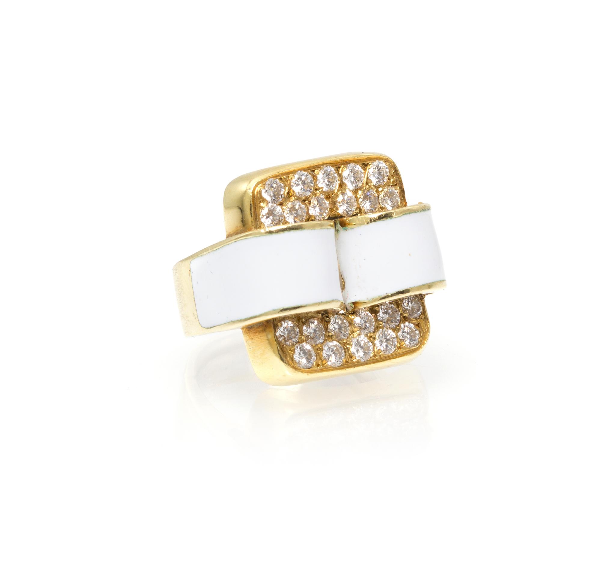 An 18 Karat Yellow Gold, Diamond and Enamel Ring, 10.90 dwts.