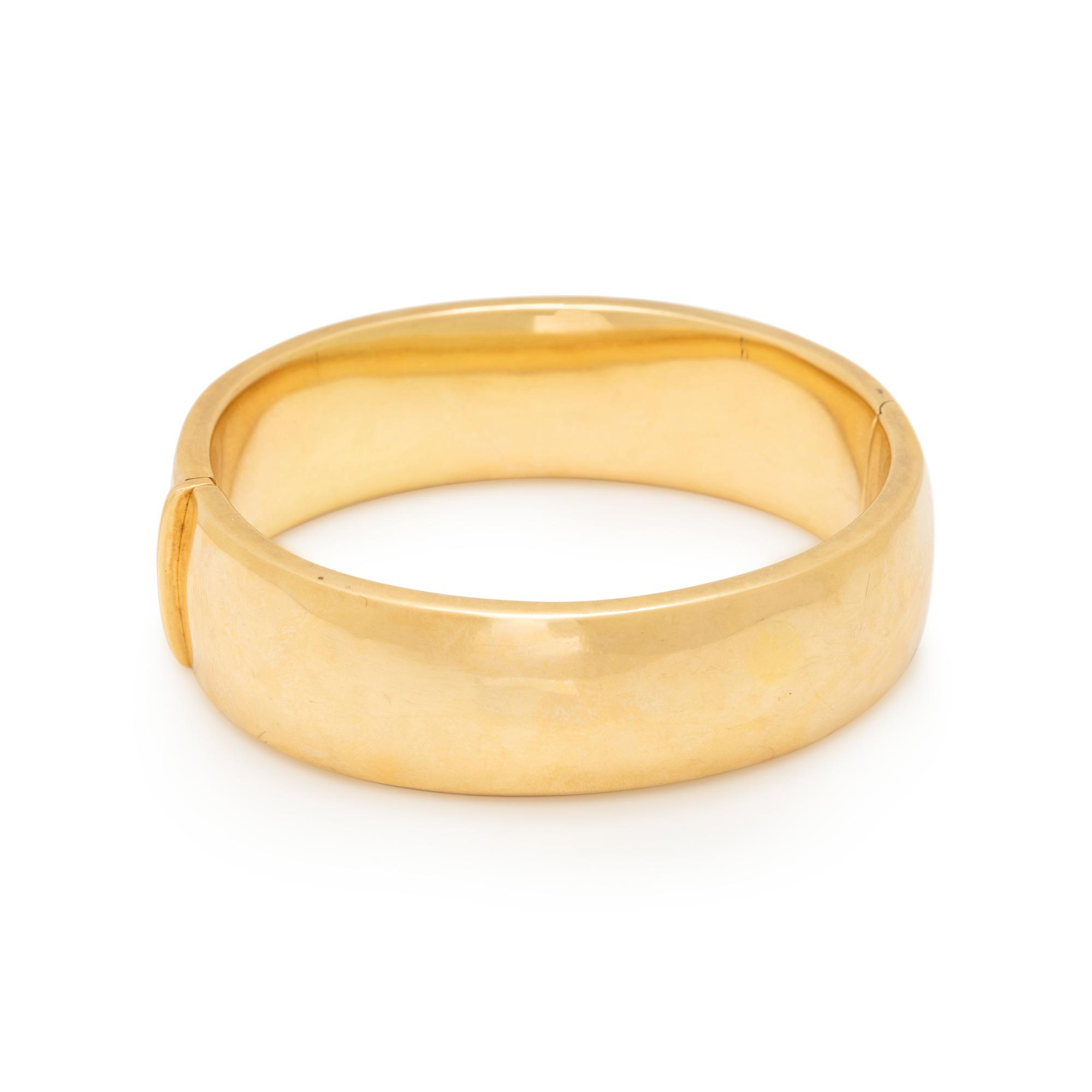 YELLOW GOLD BANGLE BRACELET