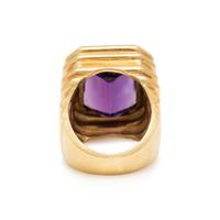 AMETHYST AND YELLOW GOLD RING