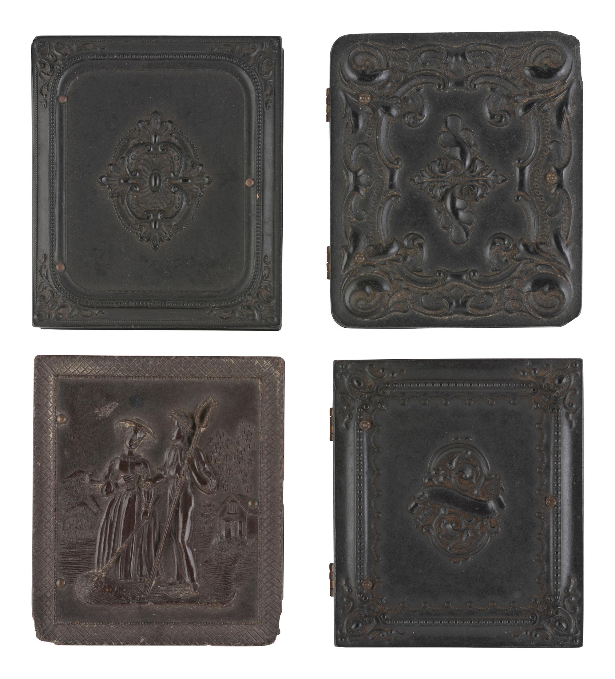 [CIVIL WAR]. 4 ninth plate images of soldiers housed in Union cases.