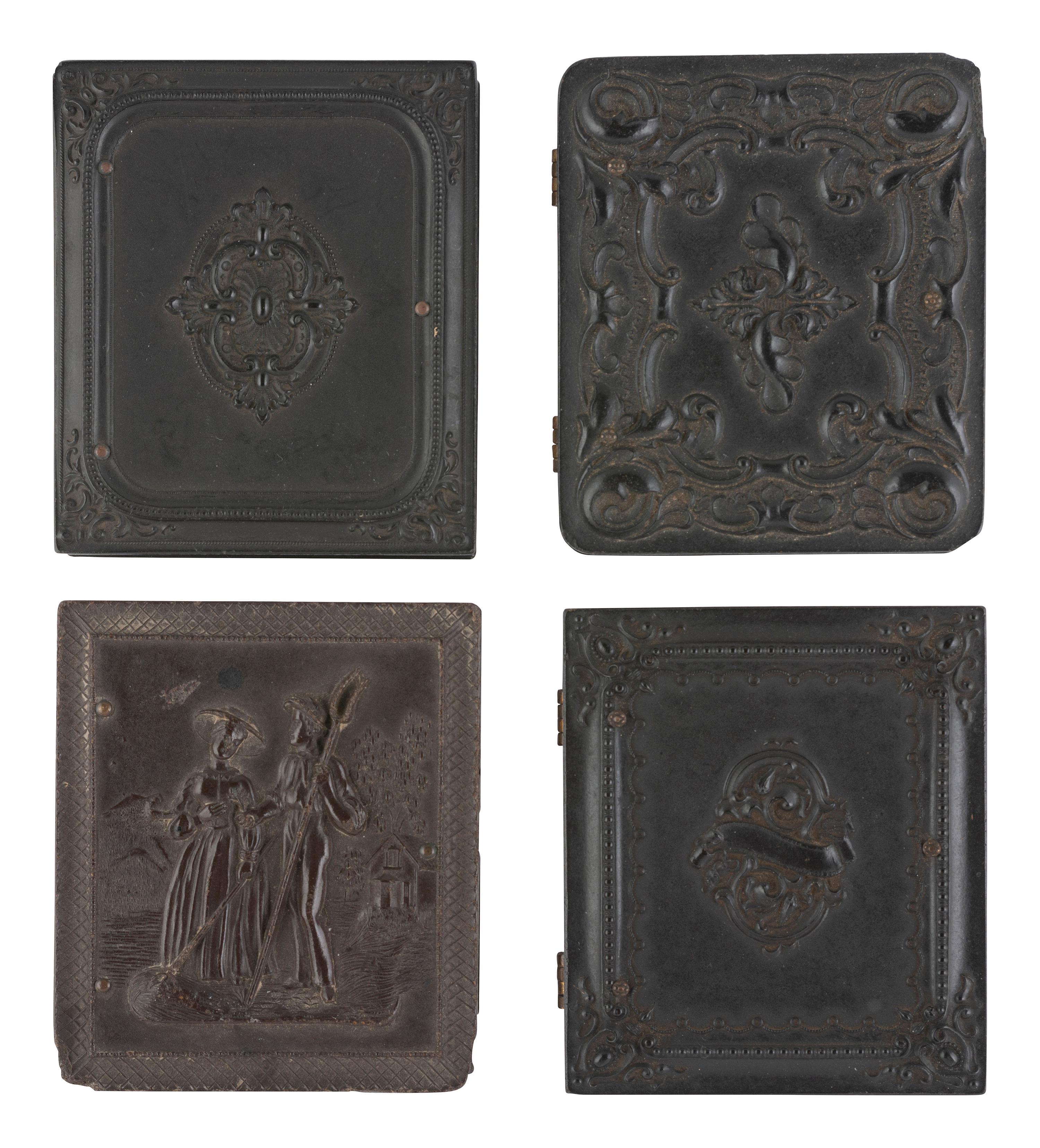 [CIVIL WAR]. 4 ninth plate images of soldiers housed in Union cases.