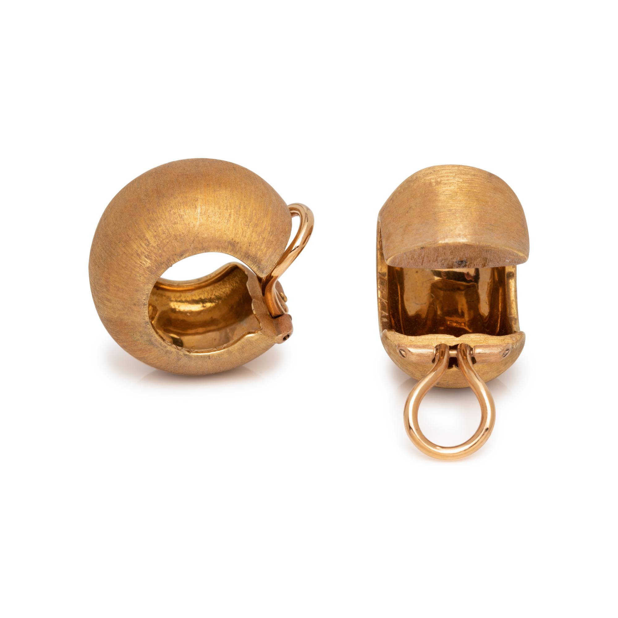 BUCCELLATI, YELLOW GOLD HOOP EARCLIPS
