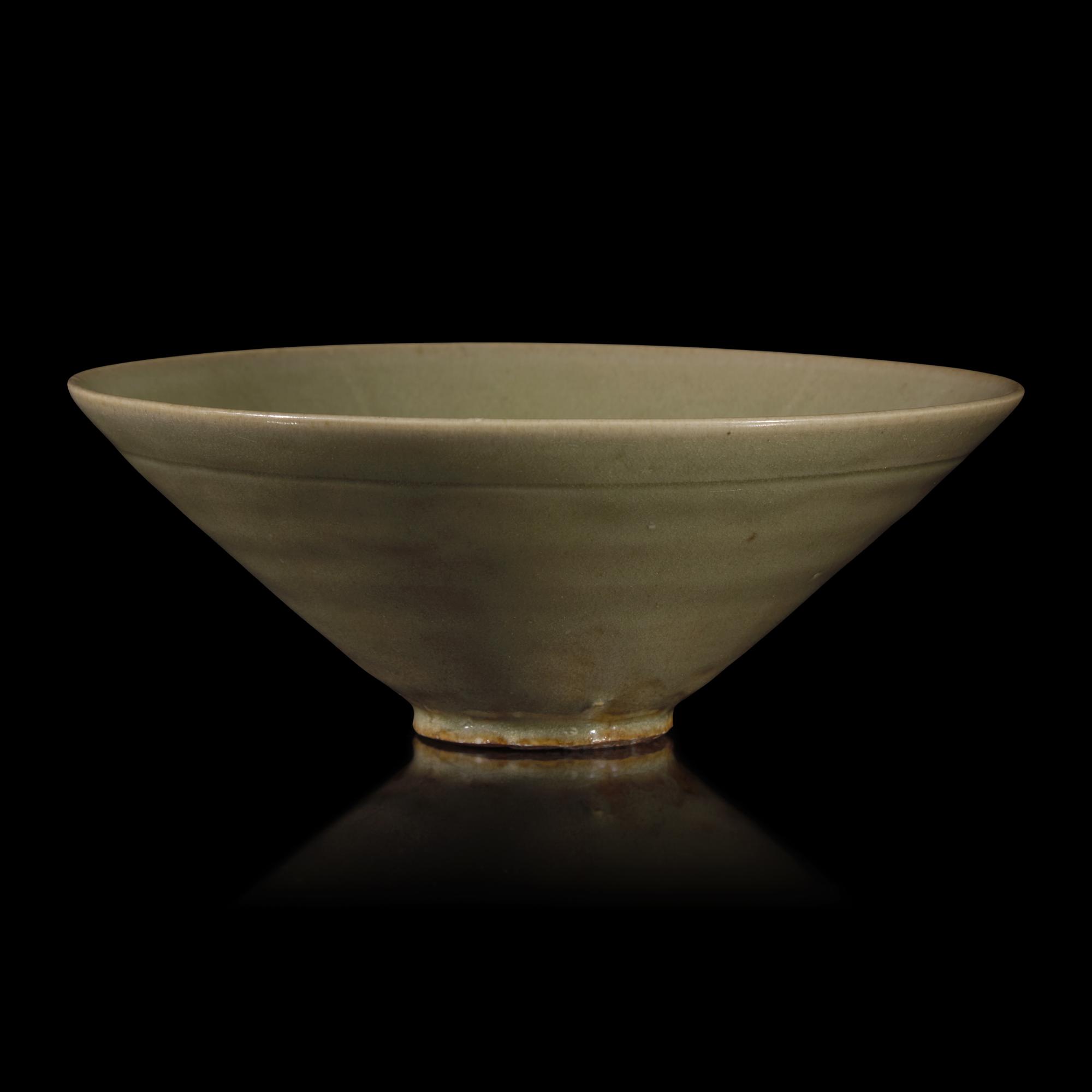 A Chinese Green Glazed Conical Bowl — 青釉斗笠碗