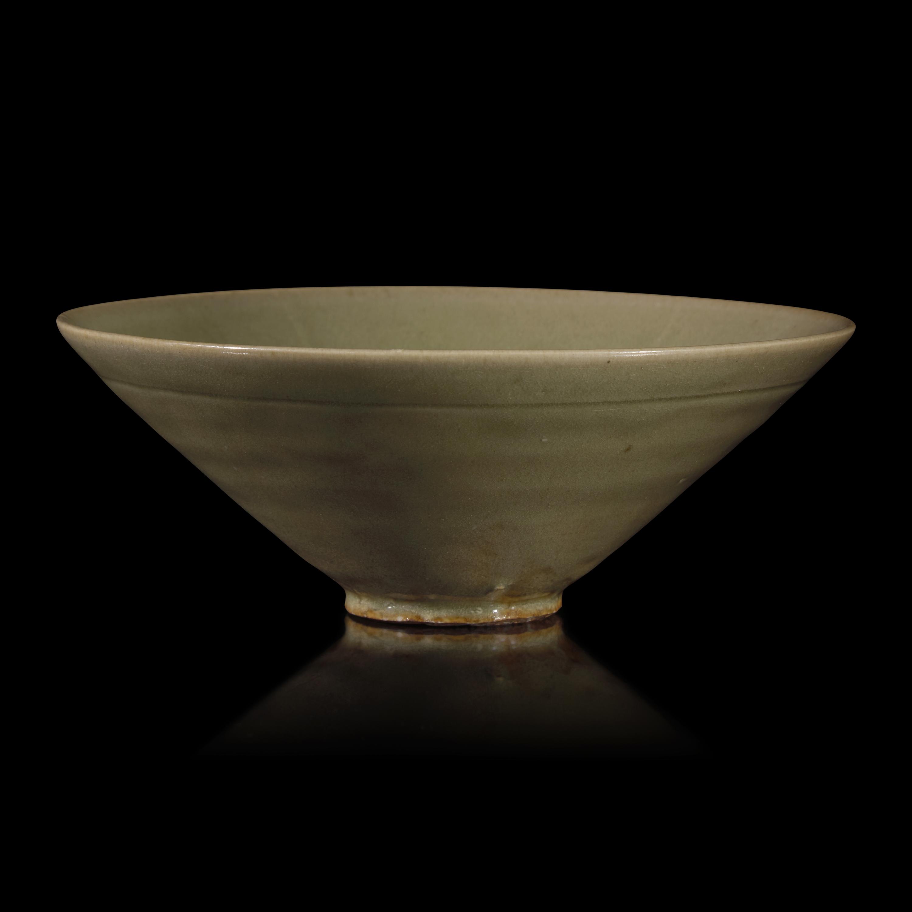 A Chinese Green Glazed Conical Bowl — 青釉斗笠碗