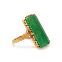 YELLOW GOLD AND JADE RING