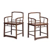 A Pair of Chinese Jichimu Lowback Armchairs, Meiguiyi, 19th/20th Century 清晚期 雞翅木玫瑰椅一對