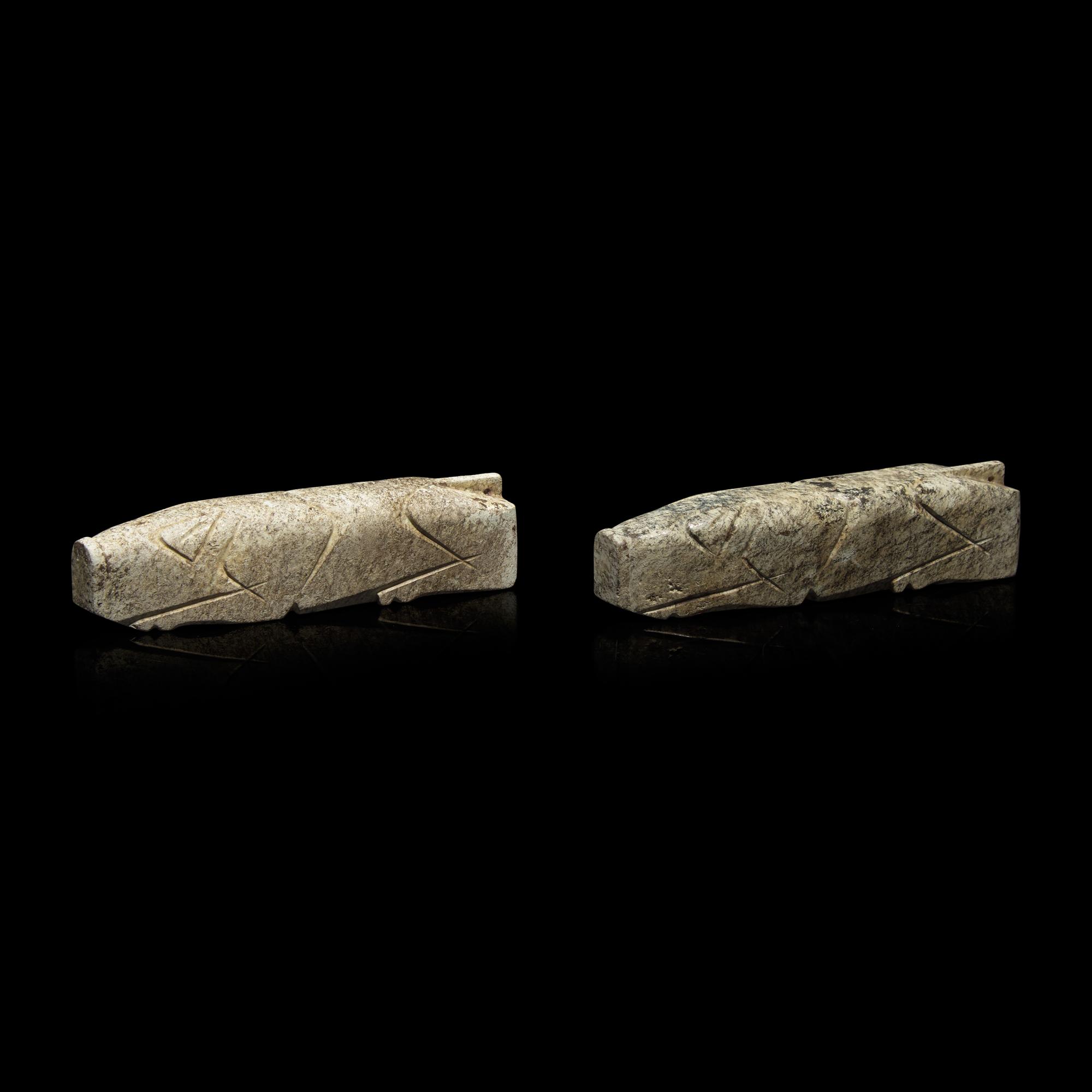 A Pair of Chinese Jade Pigs, Possibly Han Dynasty 或為漢 玉豬握一對