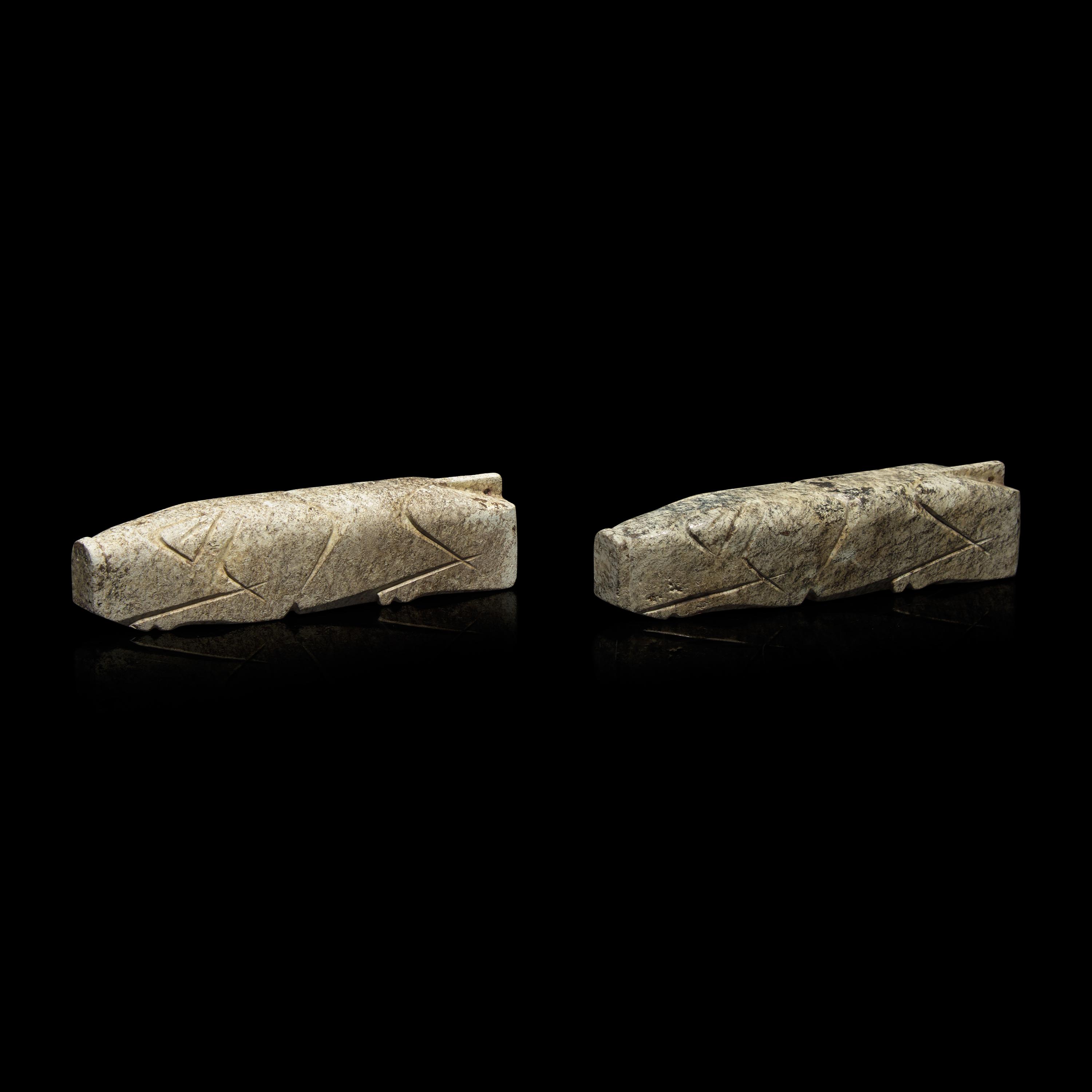A Pair of Chinese Jade Pigs, Possibly Han Dynasty 或為漢 玉豬握一對