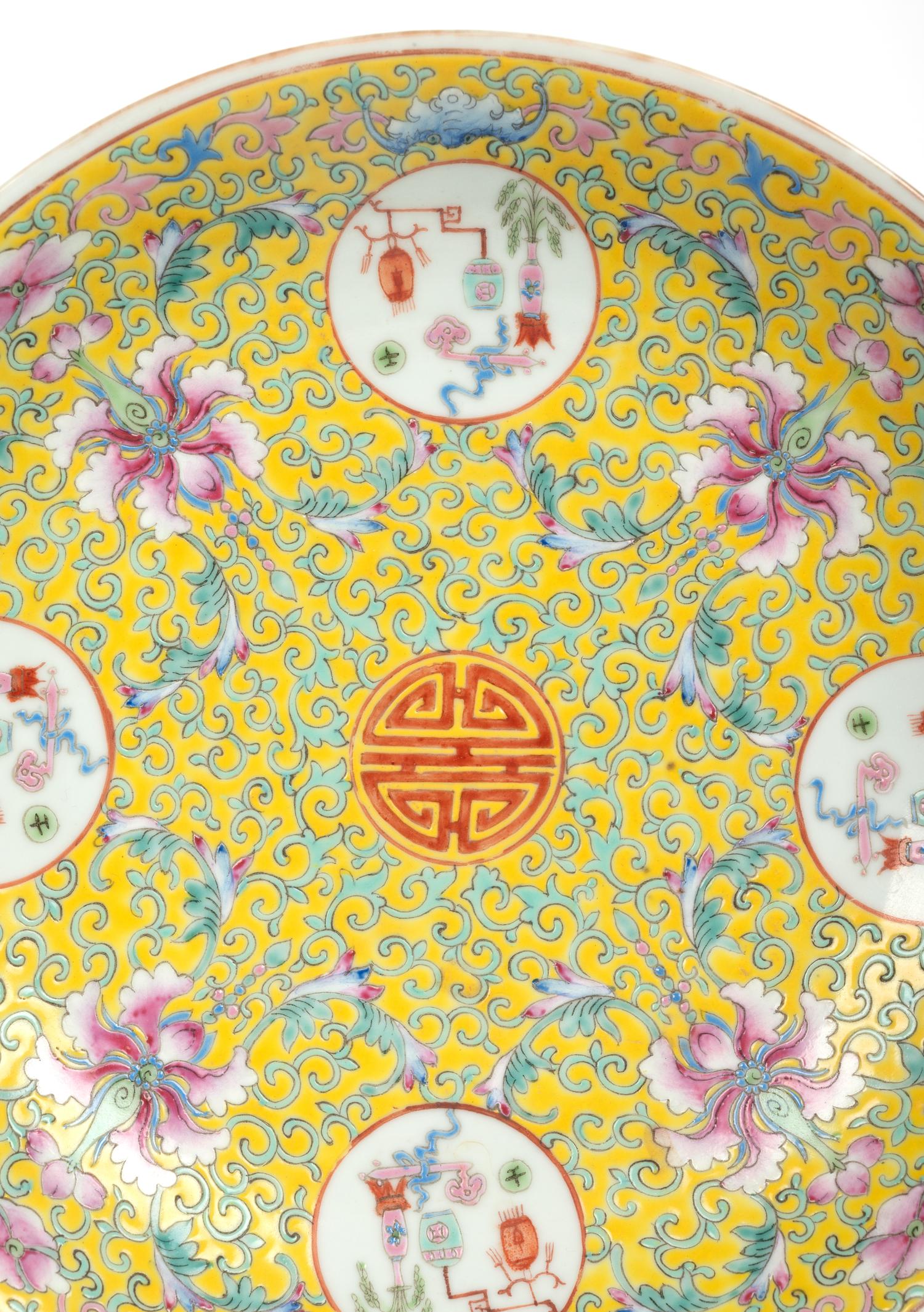 12 Chinese Famille Rose Porcelain Bowls and Dishes
