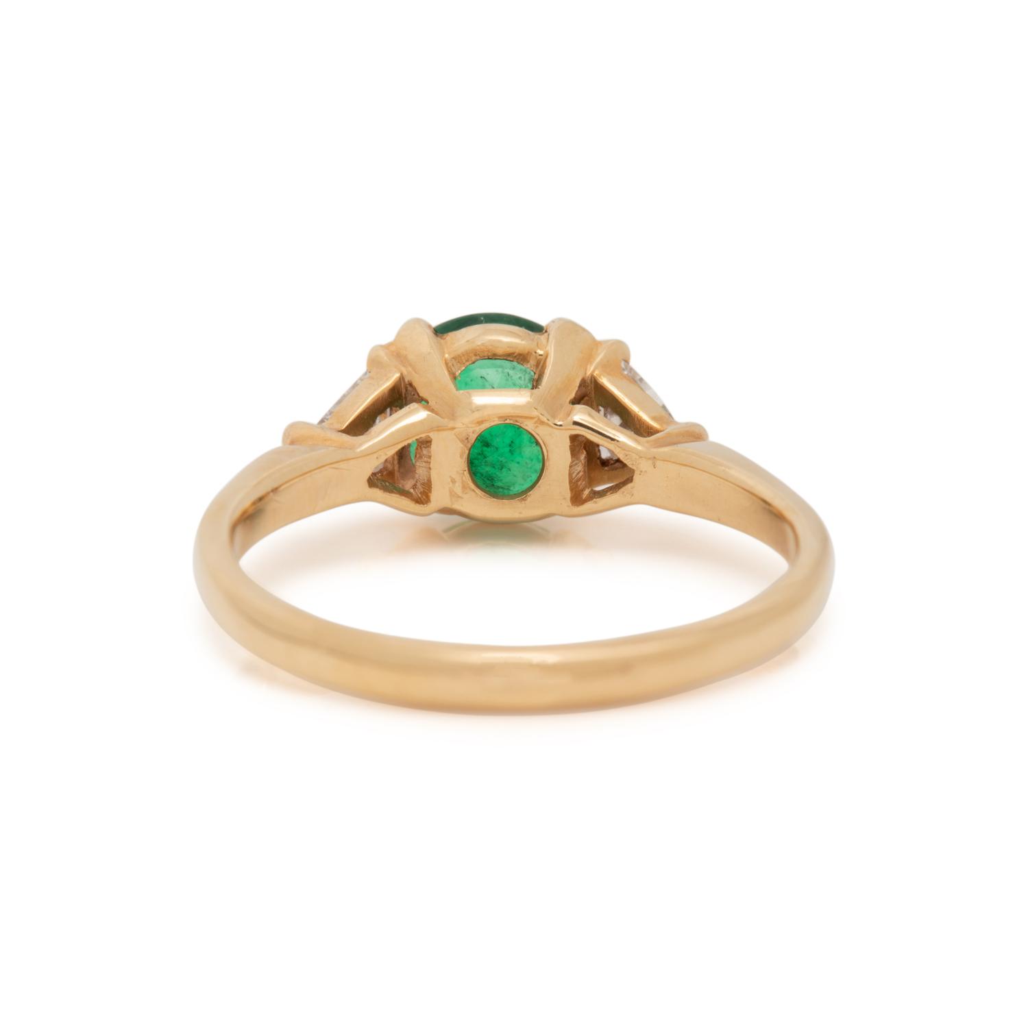 EMERALD AND DIAMOND RING