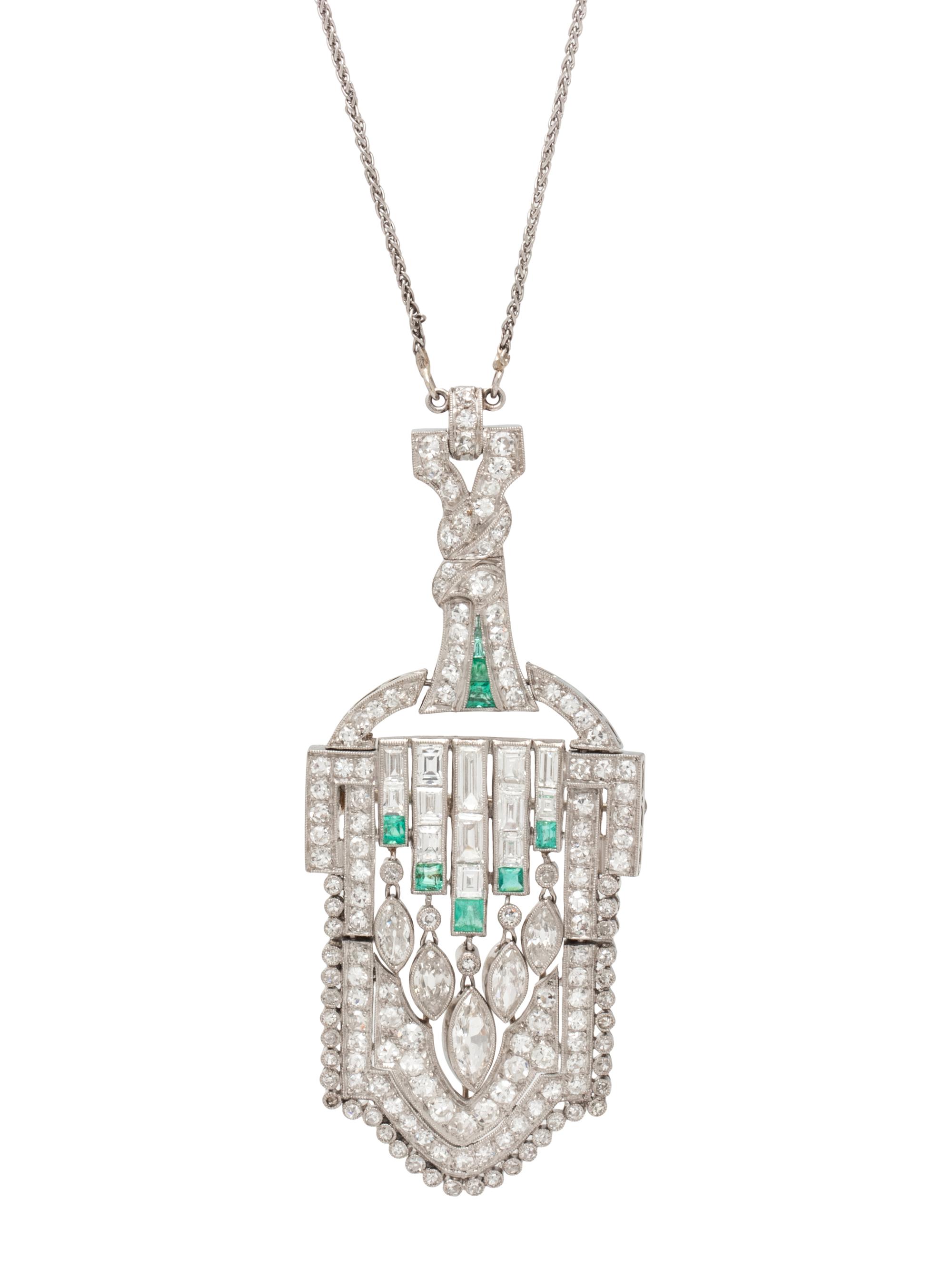ART DECO, DIAMOND AND EMERALD PENDANT NECKLACE