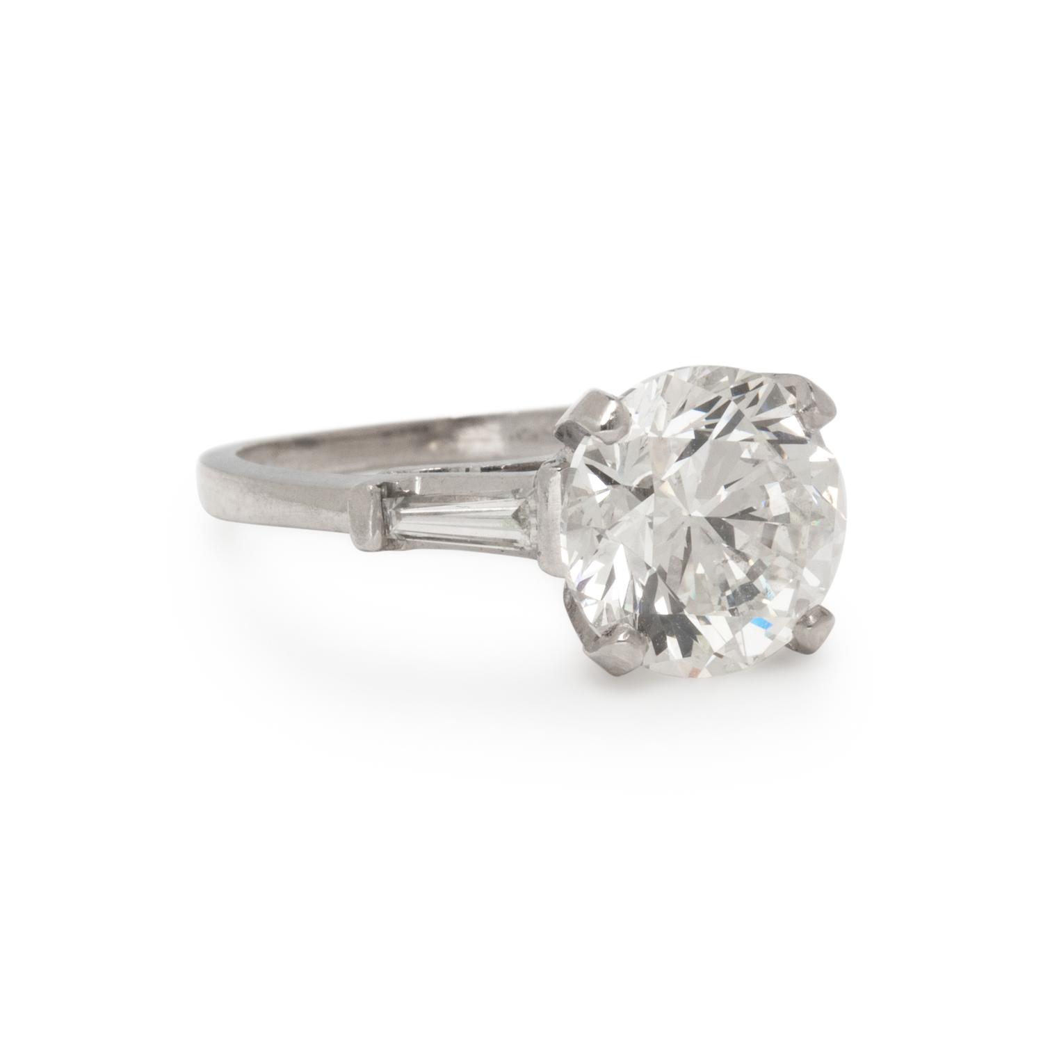 DIAMOND RING