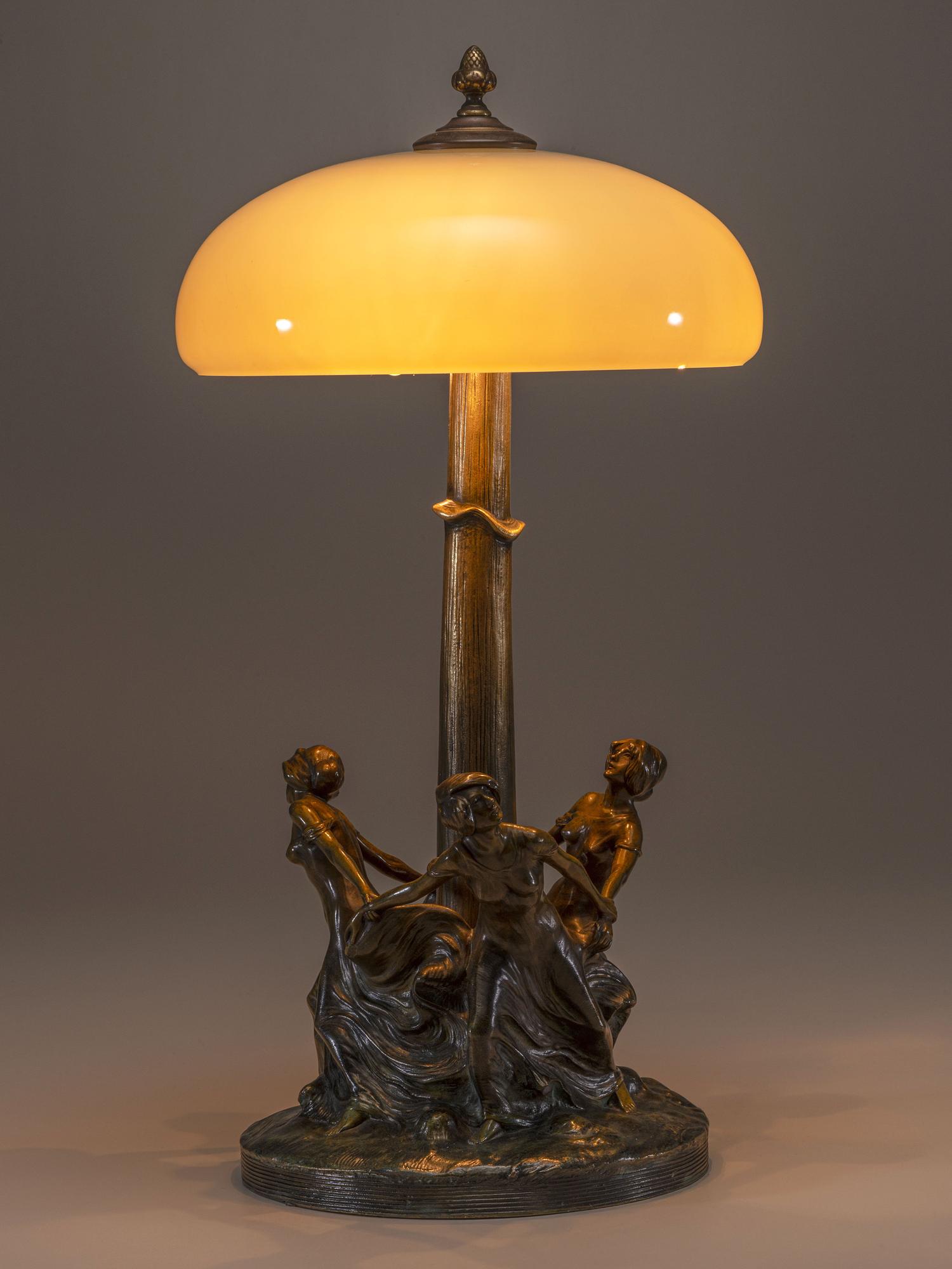 Three Graces Figural Lamp