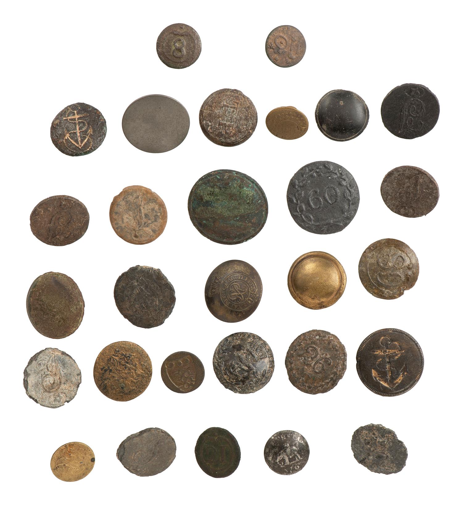 [MILITARIA] 29 miscellaneous American and European buttons from the Estate of Carroll J. Delery III