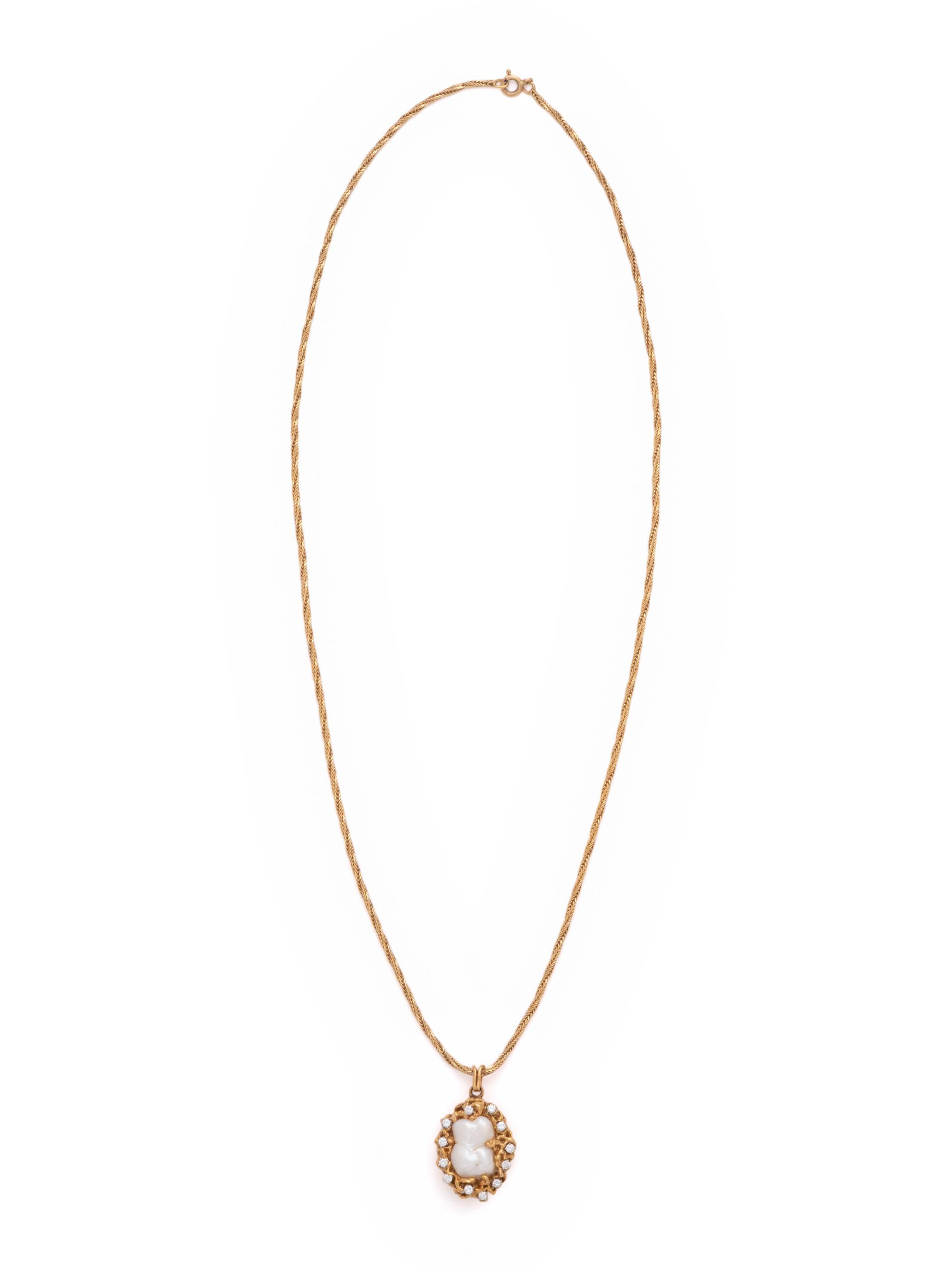 YELLOW GOLD, BAROQUE PEARL AND DIAMOND PENDANT/NECKLACE