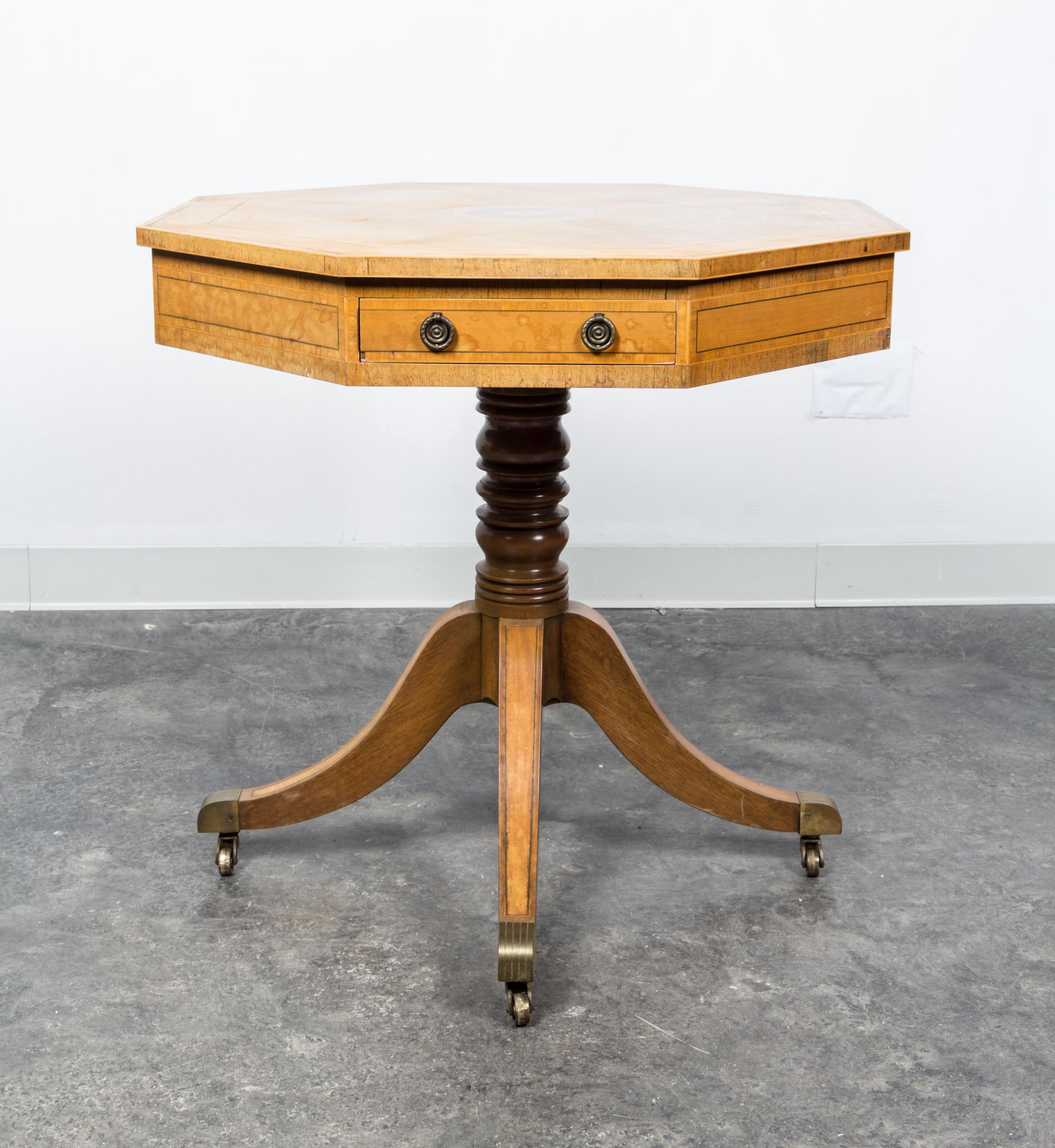 A Georgian Style Satinwood Center Table Height 28 1/4 x width 29 1/2 inches. — 20TH CENTURY