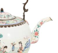 A Large Chinese Peking Enamel Teapot