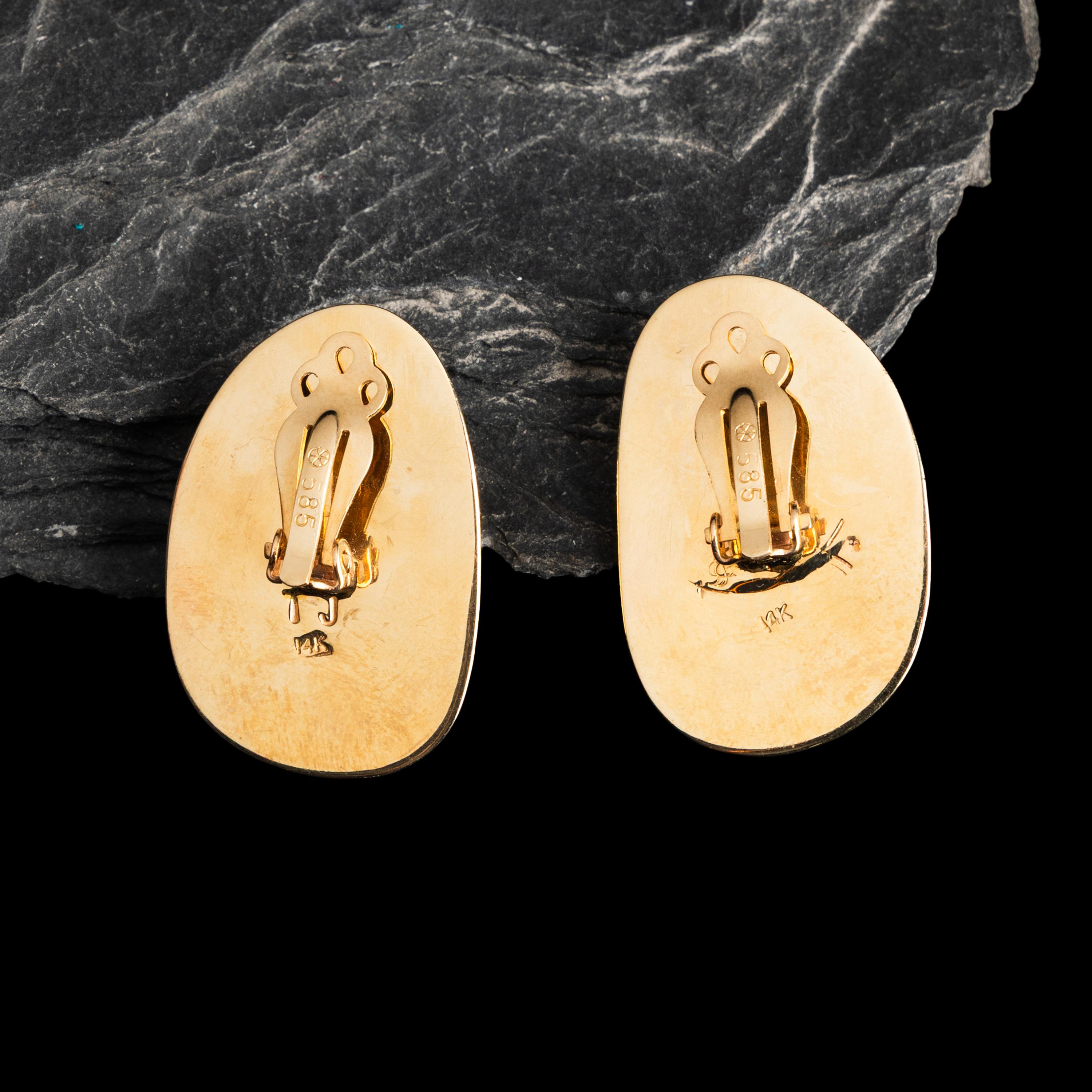 Tommy Jackson (Diné, b. 1958) — 14K Gold and Gem Grade Turquoise Necklace and Matching Clip Earrings