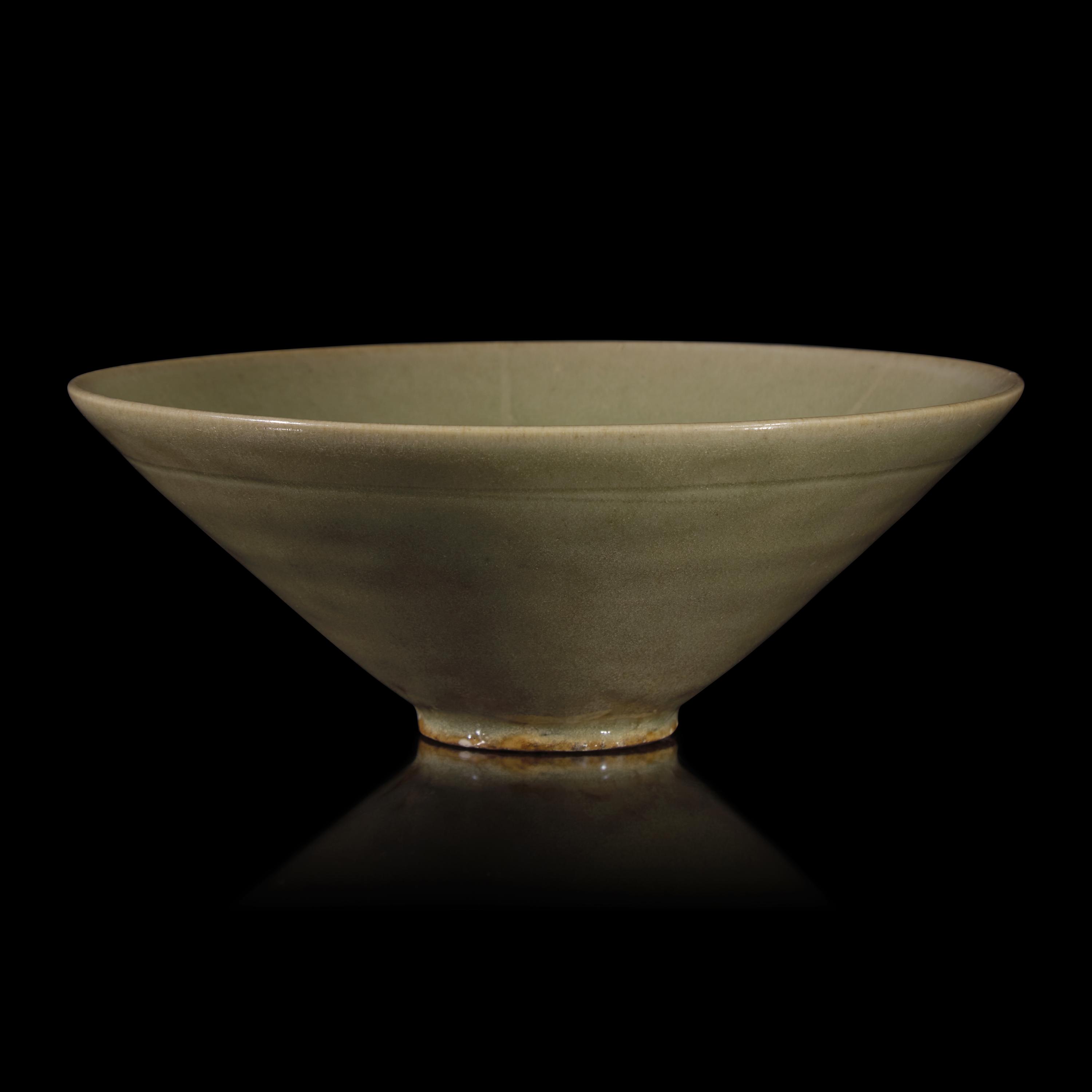A Chinese Green Glazed Conical Bowl — 青釉斗笠碗