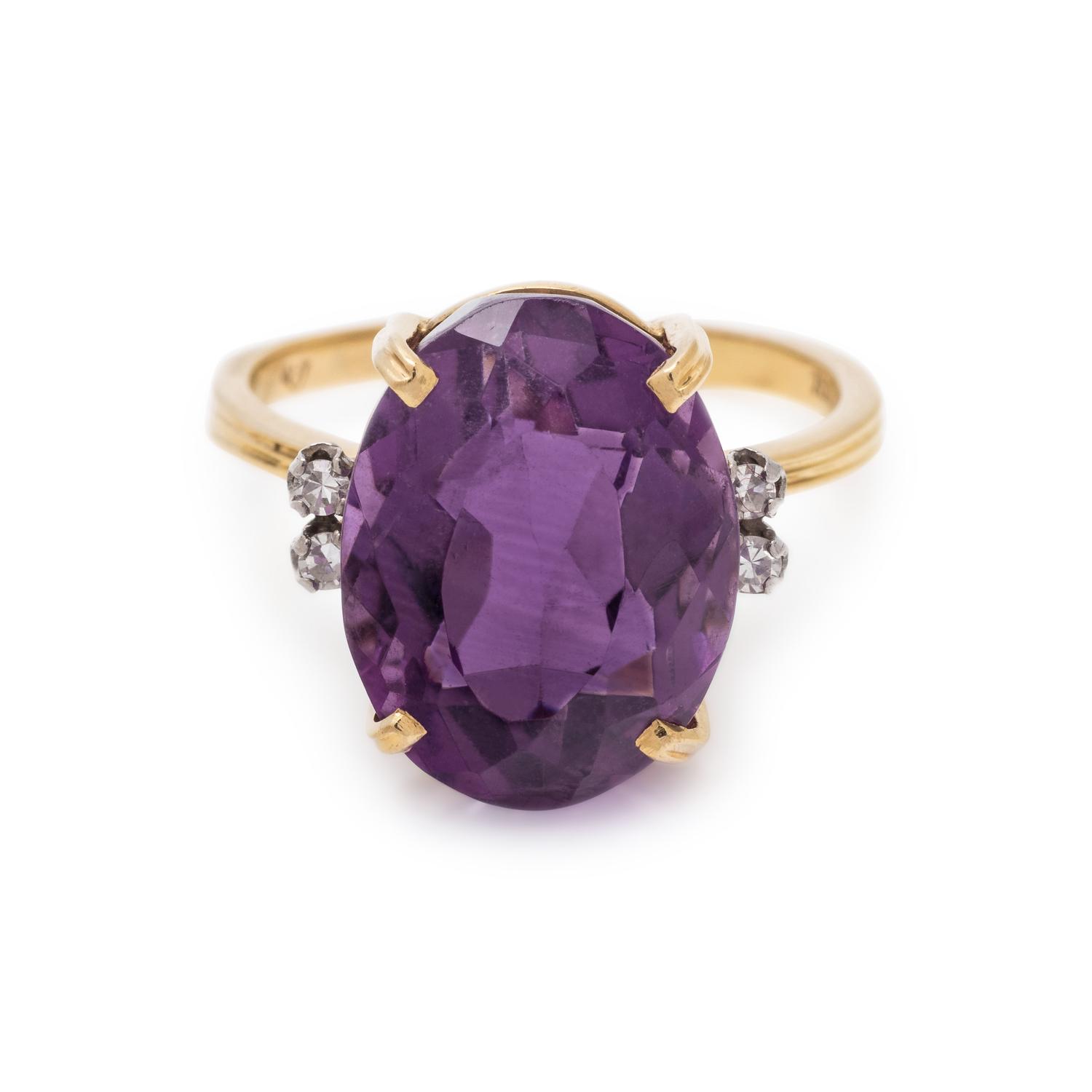 AMETHYST AND DIAMOND RING
