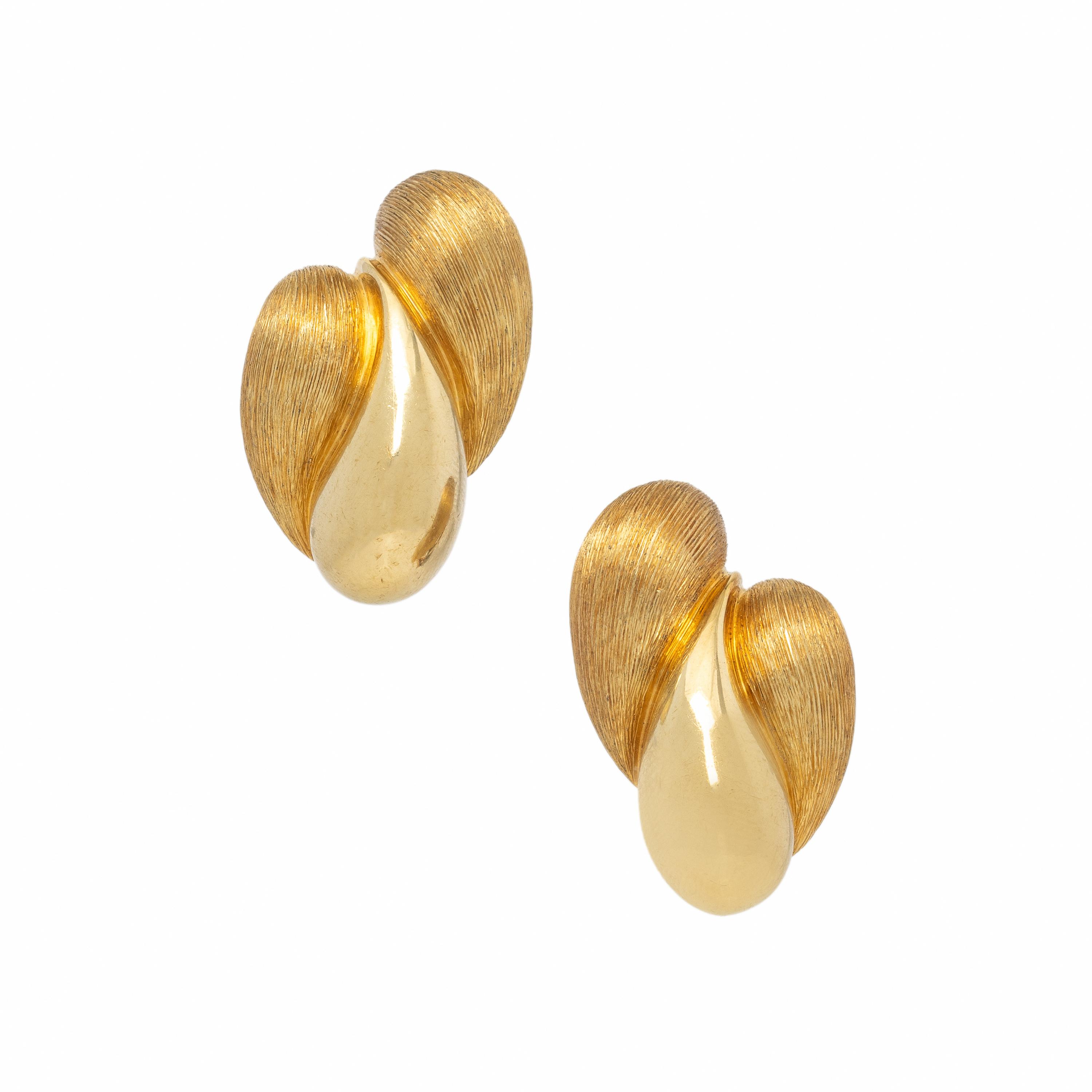 Henry Dunay, Yellow Gold Earrings