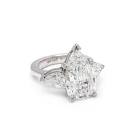 AN IMPRESSIVE DIAMOND RING