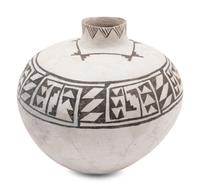Snowflake Black-on-White Pottery Olla