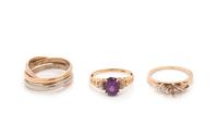 COLLECTION OF YELLOW GOLD RINGS