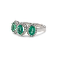 EMERALD AND DIAMOND RING