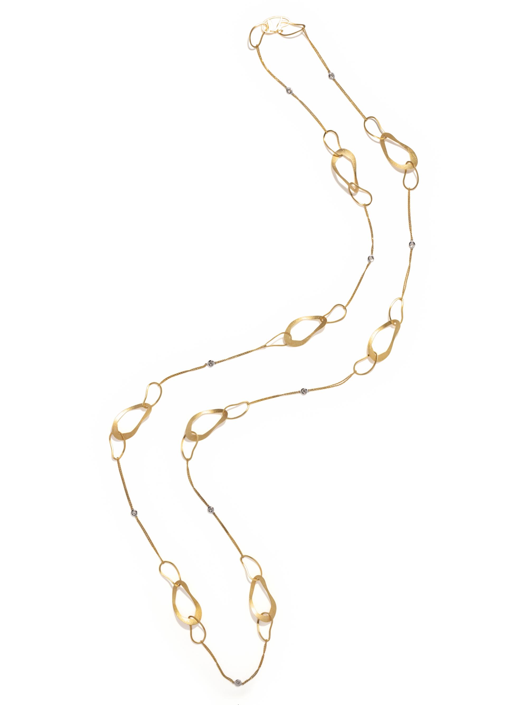 YELLOW GOLD AND DIAMOND NECKLACE