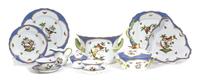 A Herend Porcelain Rothschild Bird (Blue) Dinner Service Diameter of dinner plate 11 inches. — 20TH CENTURY