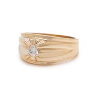 YELLOW GOLD AND DIAMOND RING