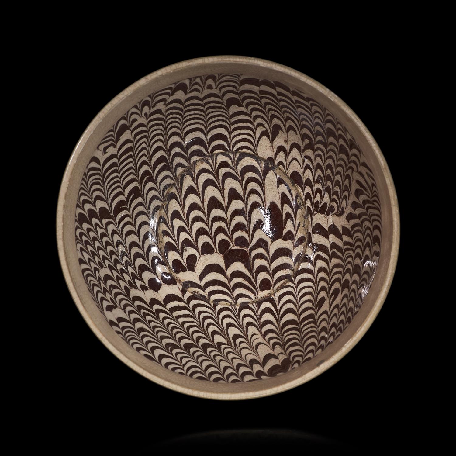 A Chinese Marbleized Pottery Bowl 絞胎盌