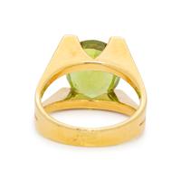 YELLOW GOLD AND PERIDOT RING