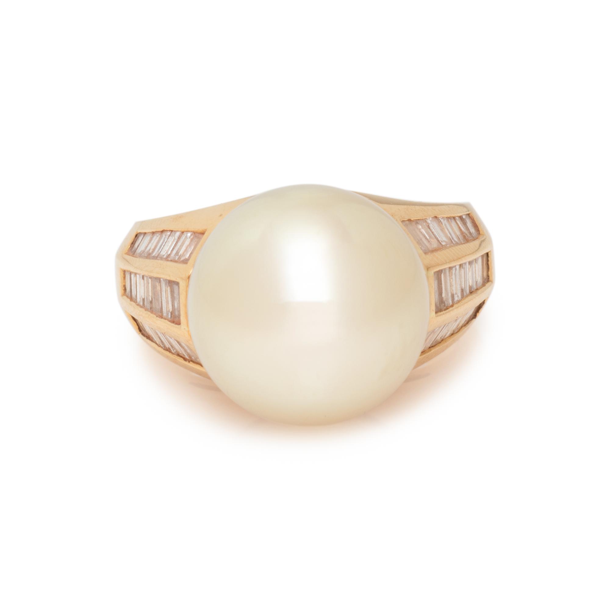 YELLOW GOLD, CULTURED SOUTH SEA PEARL AND DIAMOND RING