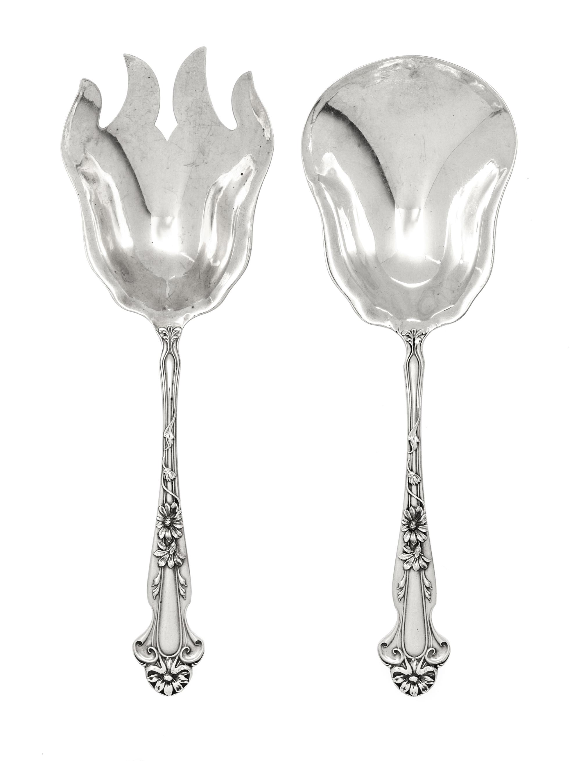 Two American Silver Serving Articles, R. Blackinton & Co., North Attleboro, MA, 20th Century, Daisy pattern, comprising a casserole for