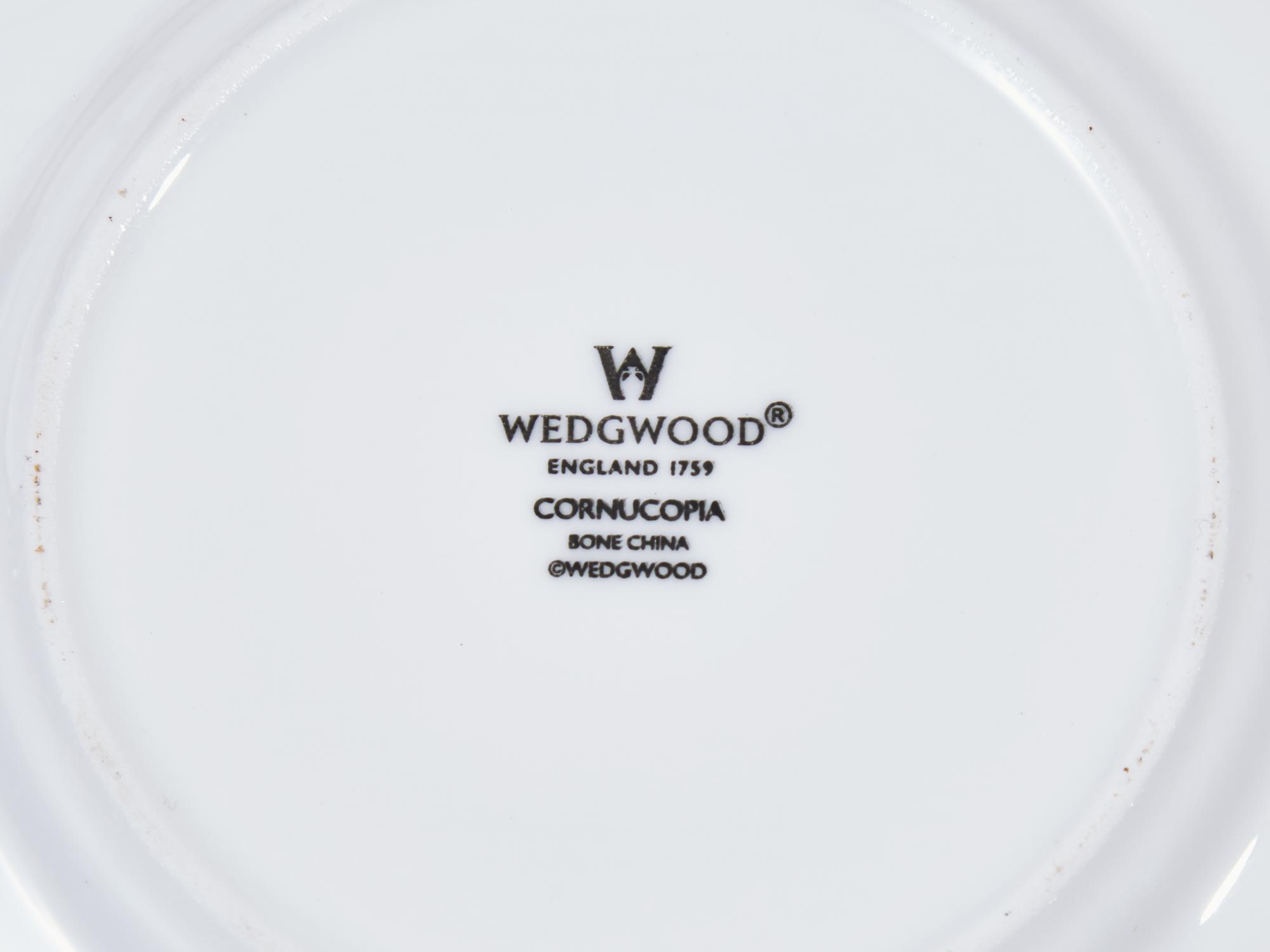 A Wedgwood Cornucopia Porcelain Dinner Service