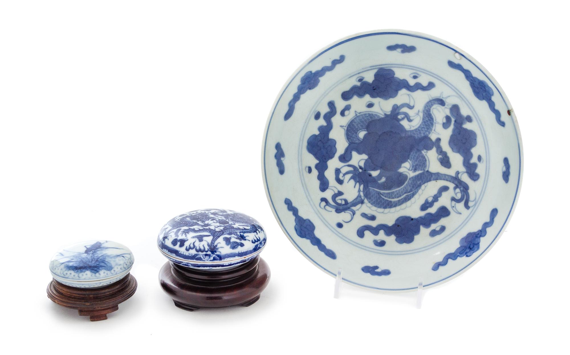 Three Blue and White Porcelain Articles Diameter of largest 8 1/2 inches. — QING DYNASTY (1644-1911)