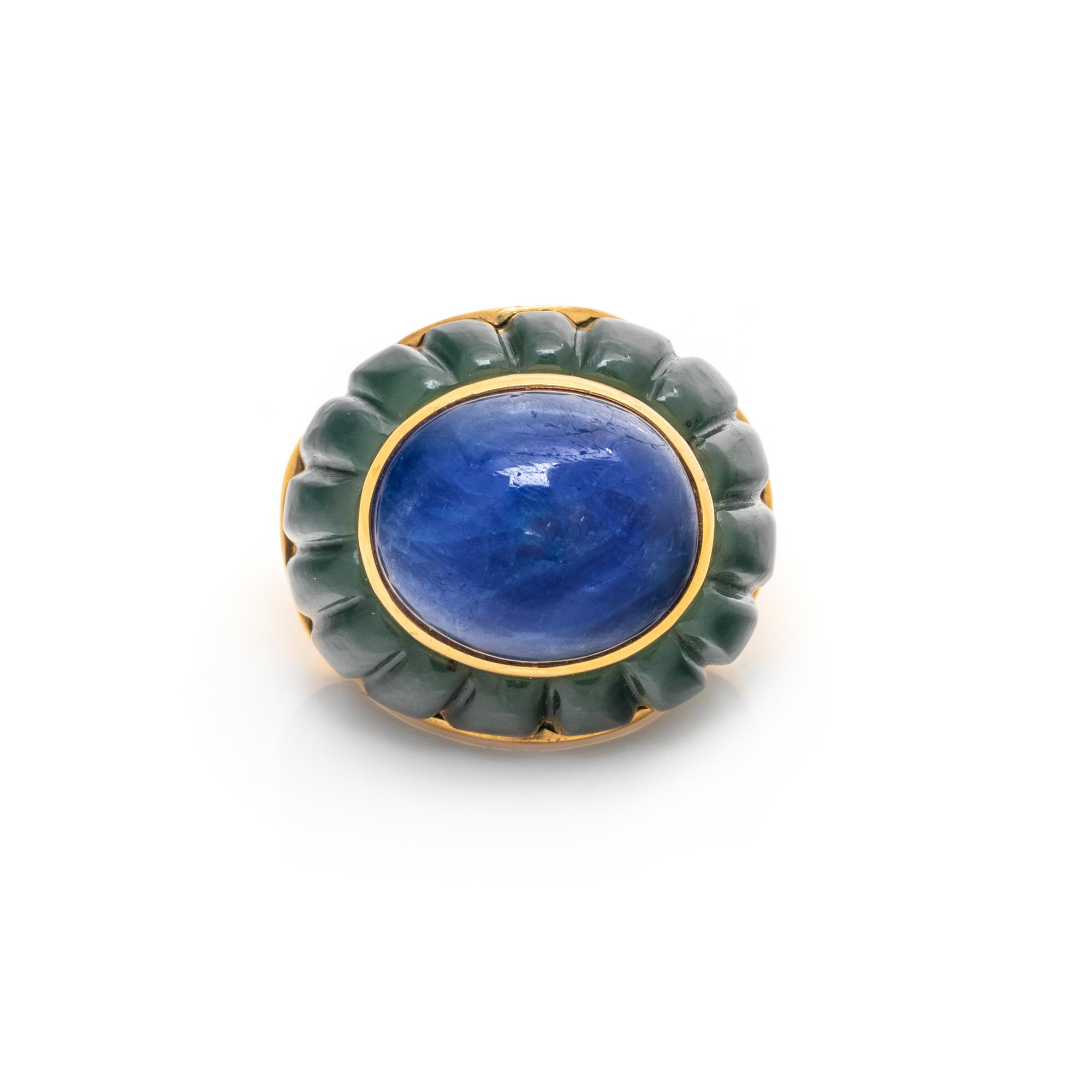 SAPPHIRE AND NEPHRITE JADE BOMBE RING