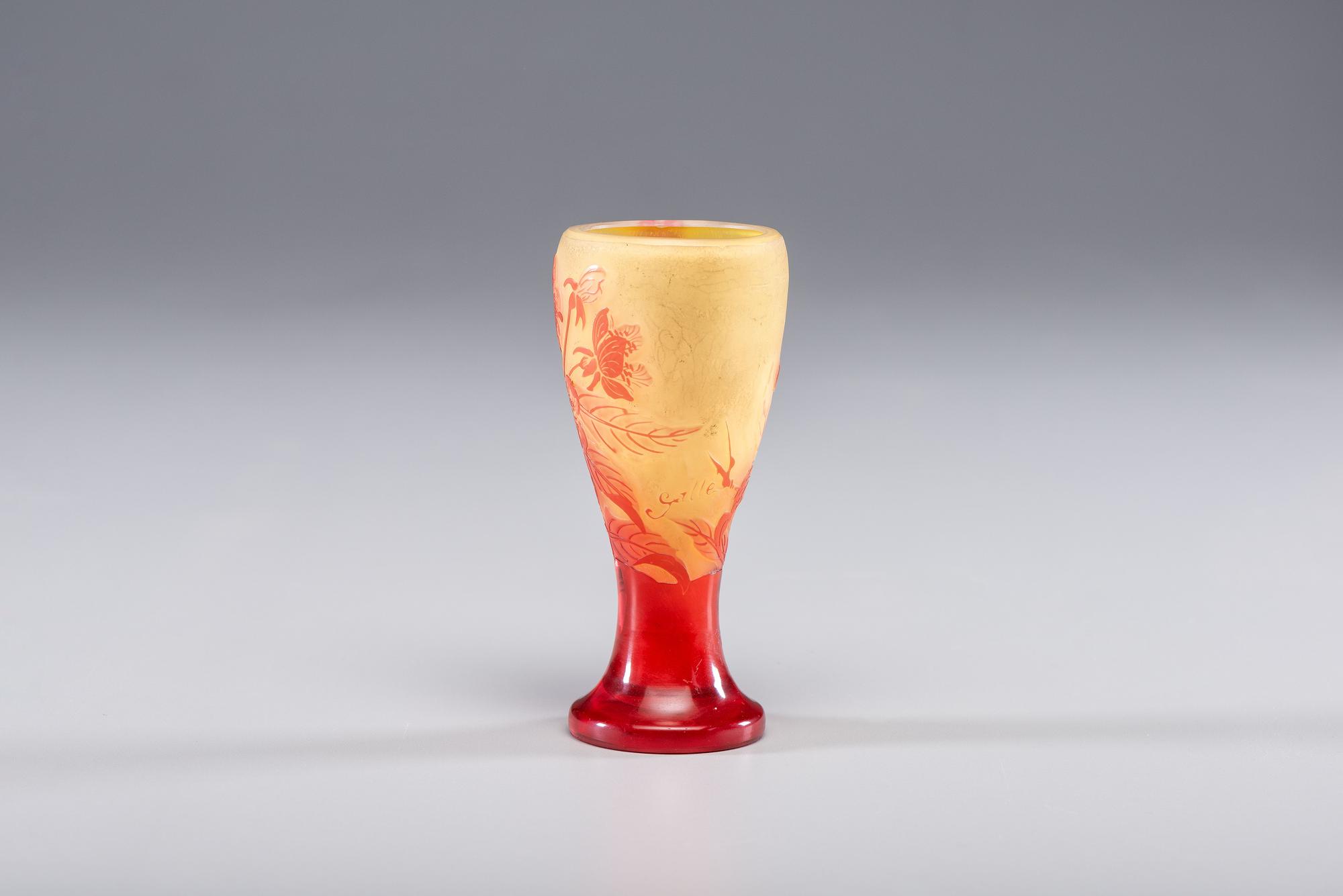 Cabinet Vase