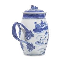 A Chinese Export Porcelain Fitzhugh Cider Jug