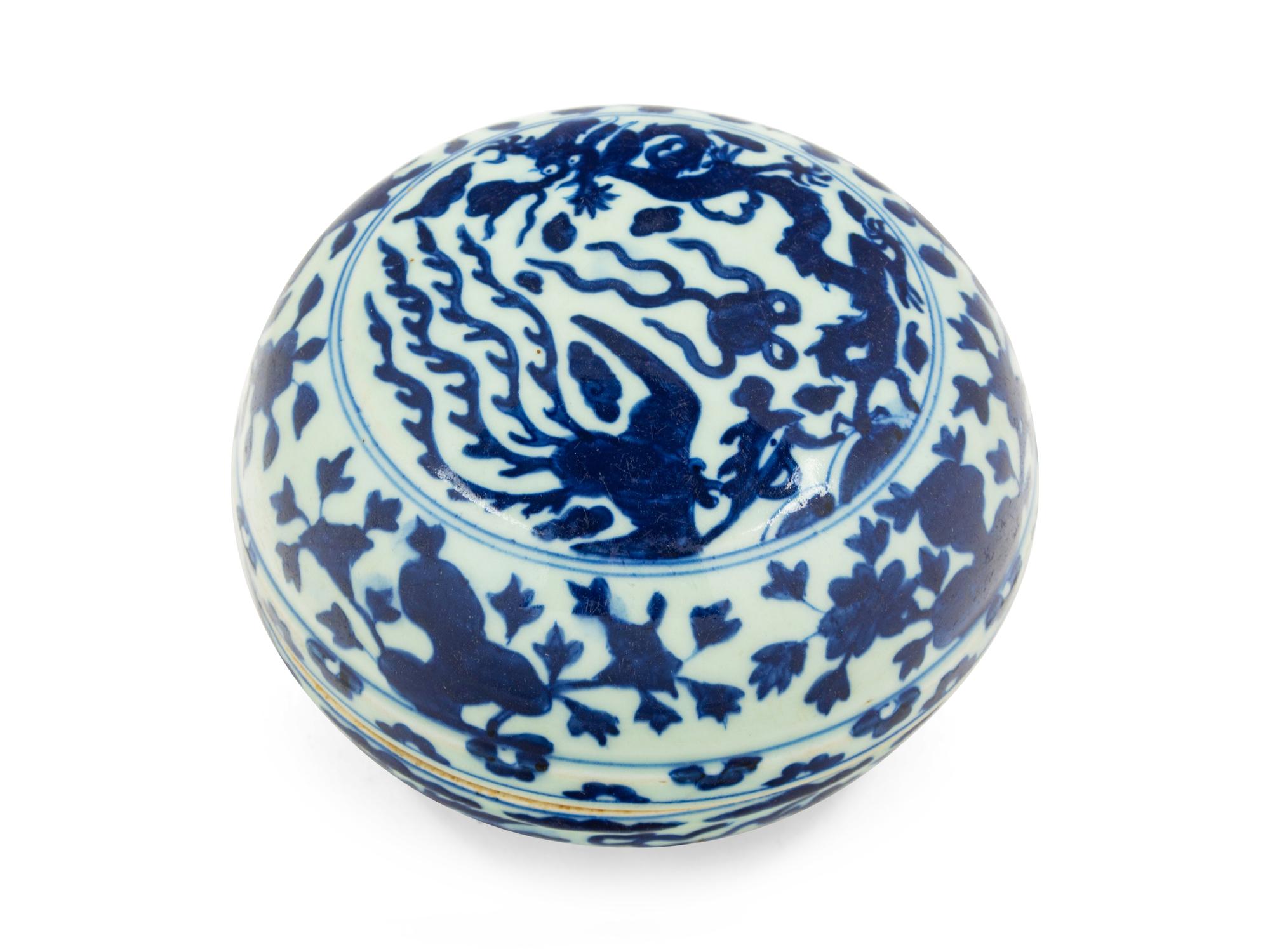 A Blue and White Porcelain Covered Box