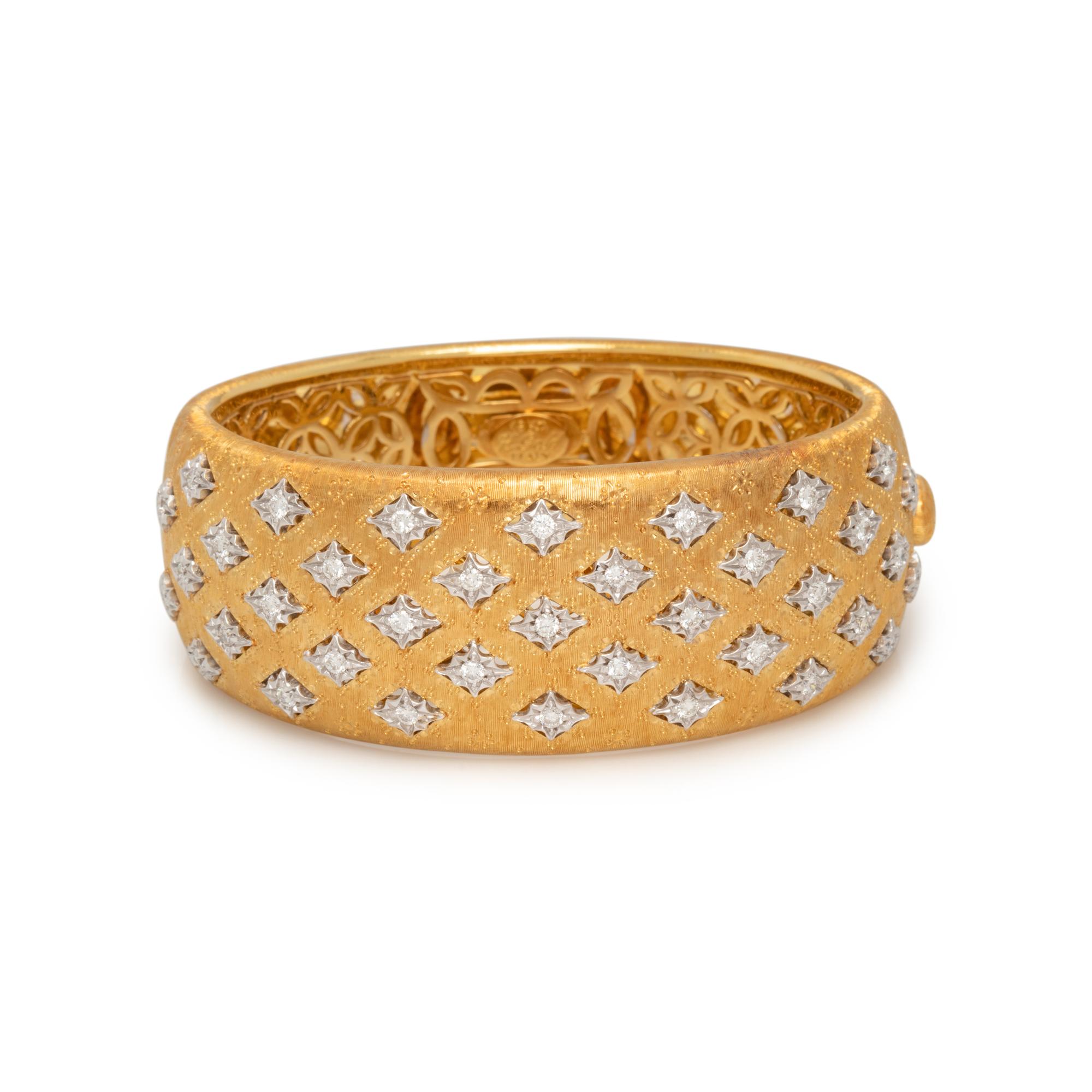 YELLOW GOLD AND DIAMOND BANGLE BRACELET