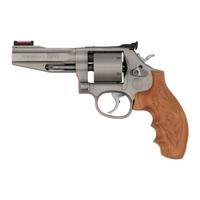 *Smith & Wesson Performance Center Model 686-7 in .38 Super in Box with Extra Grips