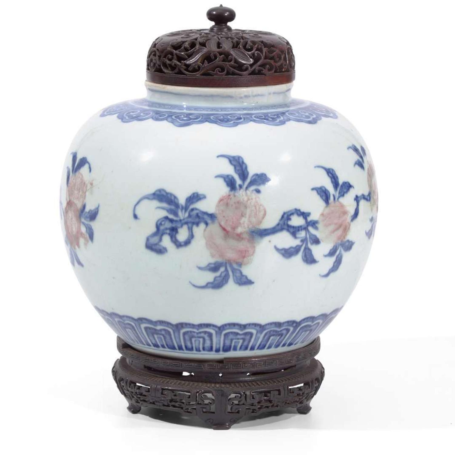 A Chinese underglaze blue and red porcelain jar 清花釉里红三多罐 18th century ????