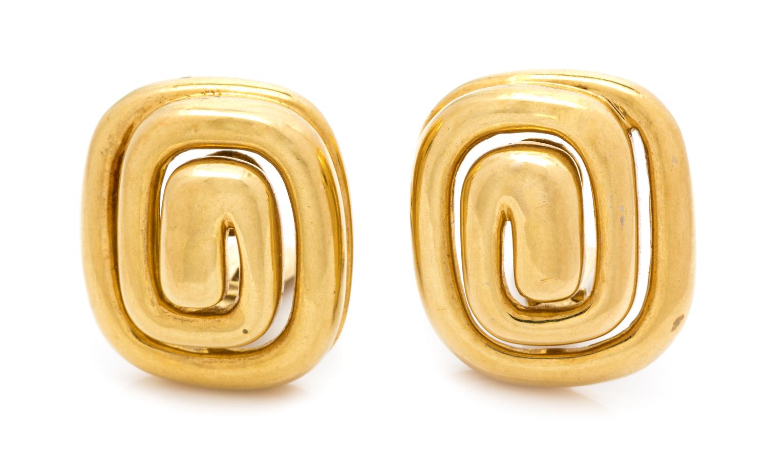 A Pair of 18 Karat Yellow Gold Earclips, David Webb, 28.10 dwts.