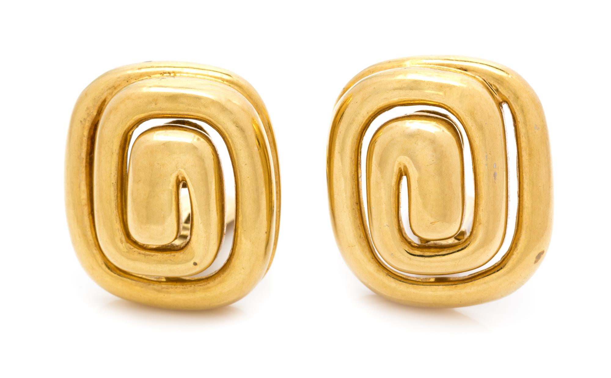 A Pair of 18 Karat Yellow Gold Earclips, David Webb, 28.10 dwts.