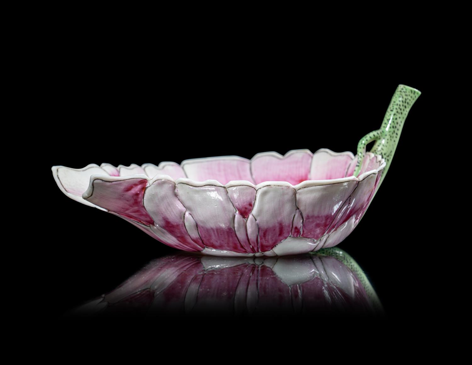 A Chinese Famille Rose Porcelain 'Lotus' Cup