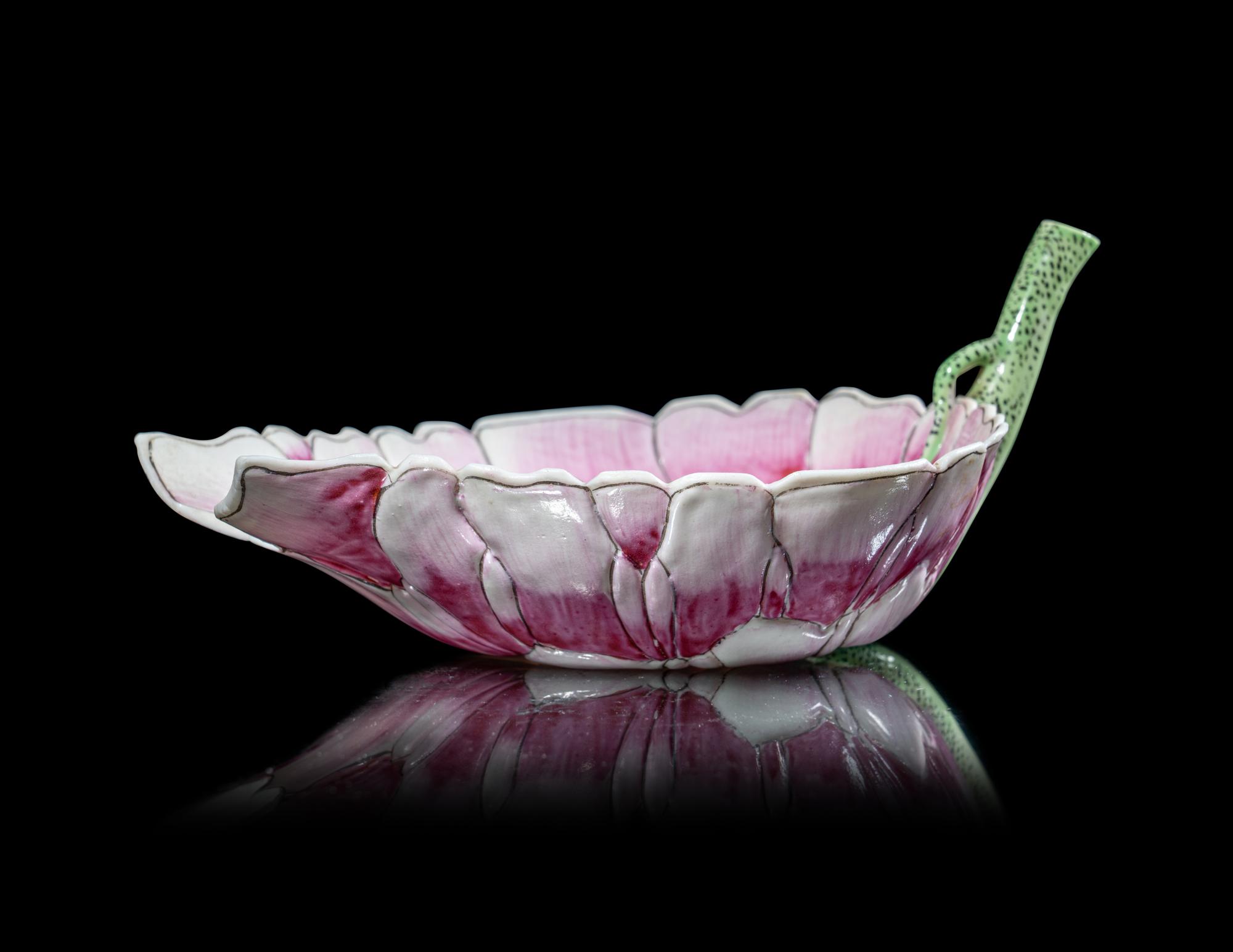A Chinese Famille Rose Porcelain 'Lotus' Cup