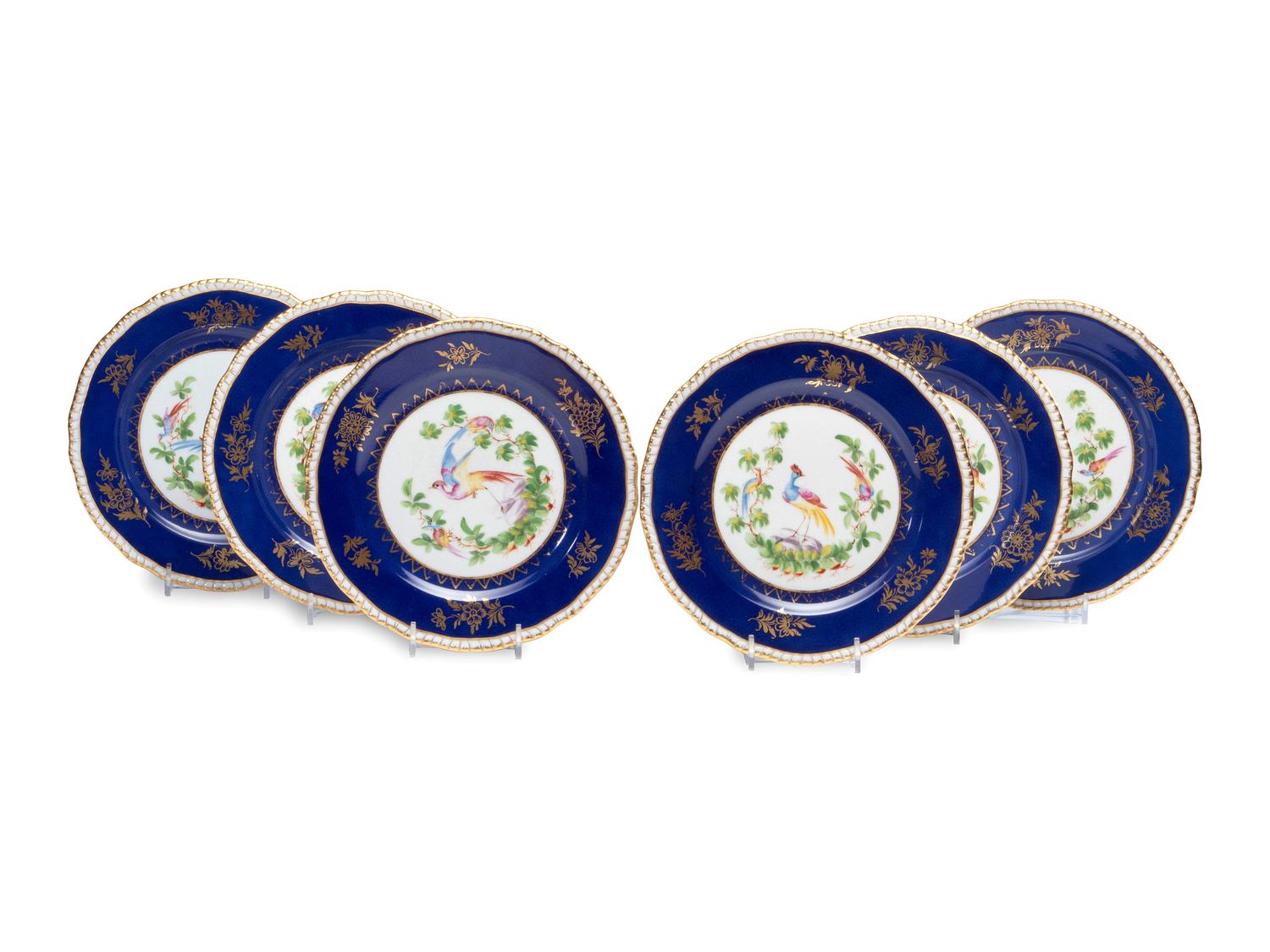 Twelve Chelsea Style Porcelain Dessert Plates